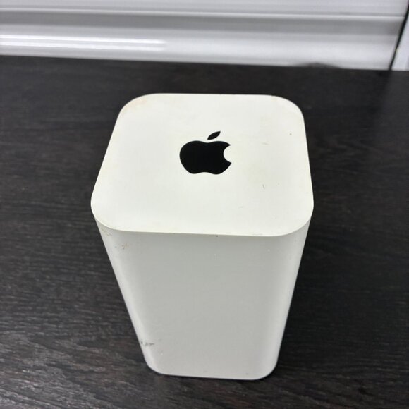 Apple A1470 Airport Extreme Time Capsule 802.11ac - No Power Cord - Picture 1 of 7